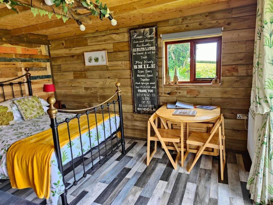 Little Swelle Cabin With Awesome Sea Views Poundstock Eksteriør bilde